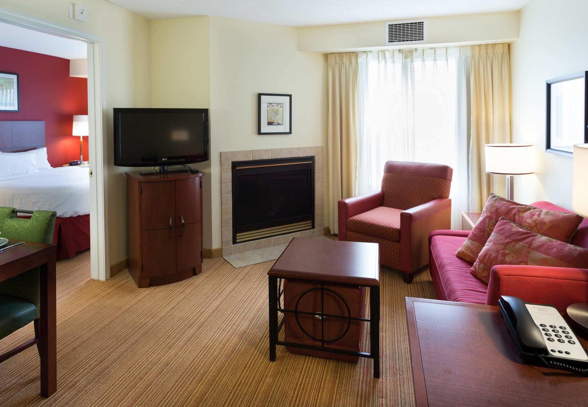 Residence Inn By Marriott Fort Collins Exterior photo